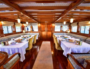 Queen Atlantis photo 8