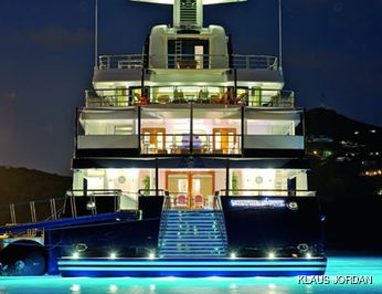 Stern - Night