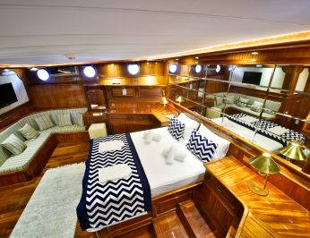 Queen Atlantis photo 29