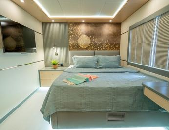Lavin photo 32