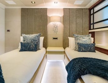 Holdin' My Own photo 40