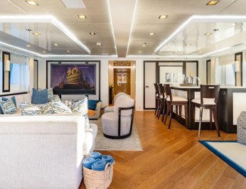 Holdin' My Own photo 34