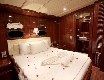Princess Karia IV photo 9