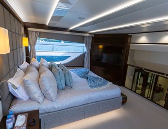 Mrs. B photo 38