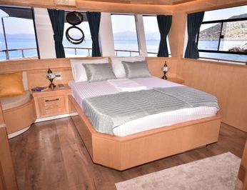 Compass photo 9