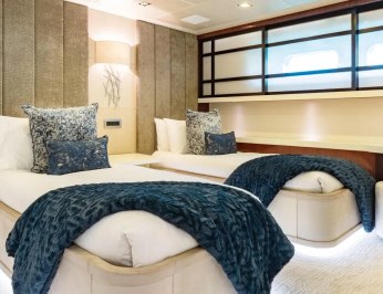 Holdin' My Own photo 29