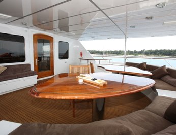 Upper Deck Dining