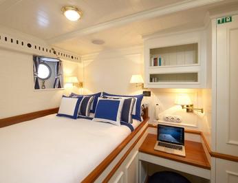 Guest Cabin - Overview