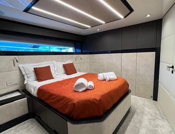 MARTITA Yacht Photos - 24m Luxury Motor Yacht for Charter