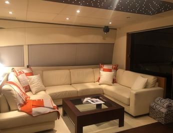 The Hangout photo 11