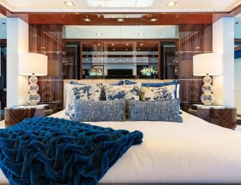 Holdin' My Own photo 41