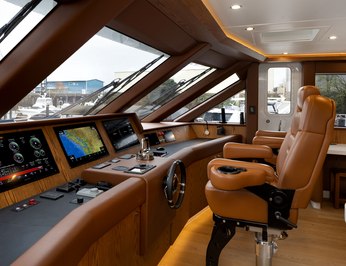 Maximus III photo 15