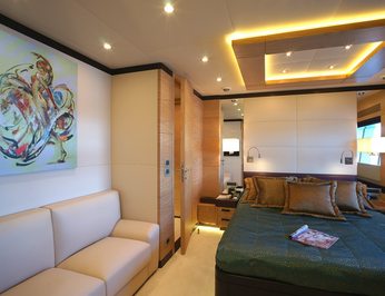 Green Stateroom - Seating