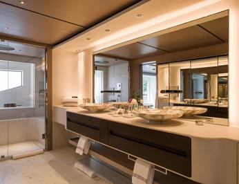 Fortitude¹ photo 14