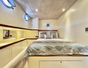 Derya Deniz photo 21