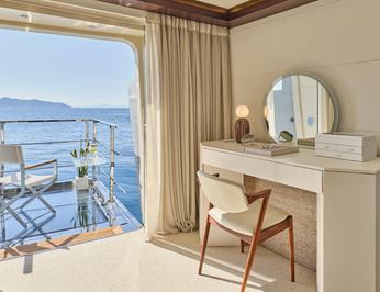 Persefoni I photo 16