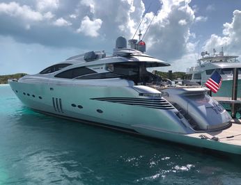 The Hangout photo 74