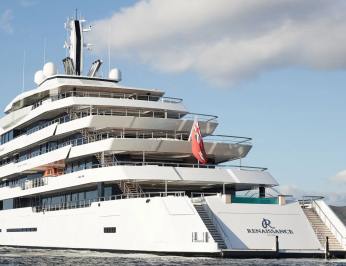 Renaissance photo 51