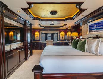 Miss Christine photo 22