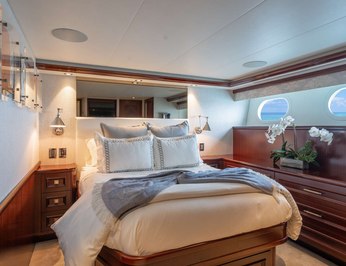 Cherry Bomb photo 11