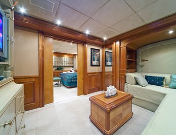Blue Guest Stateroom - Seating