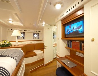Master Cabin - Screen