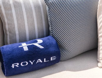 Royale X photo 20