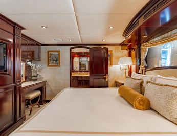 Miss Christine photo 45