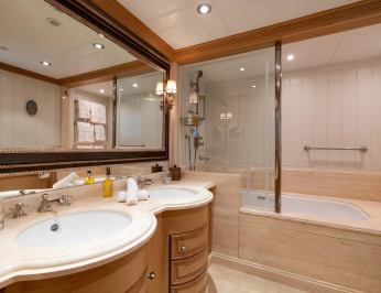 Tatoosh photo 20