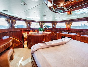 Southern Belle photo 17