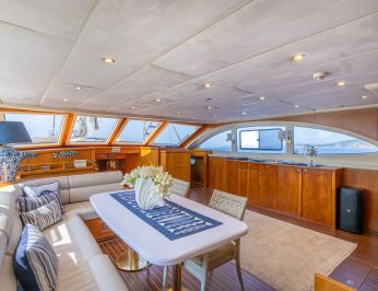 Queen of Sea photo 9