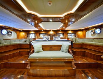 Queen Atlantis photo 16