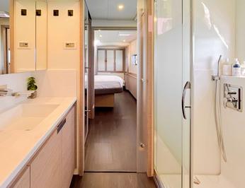 Princess Mila photo 10