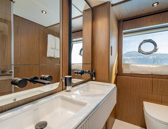 Sea Diamond photo 17