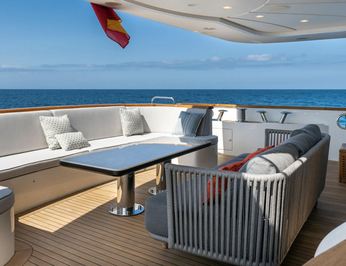 Elena Nueve photo 22