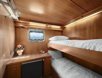 Southern Cloud photo 26