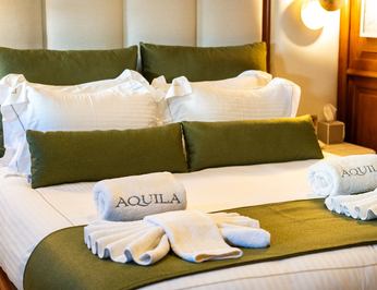 Aquila photo 17