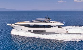 Charter yacht FOUR JOYS at sea Charter yacht FOUR JOYS at sea
