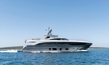 Charter yacht ANTHEYA III at sea