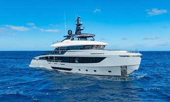 Charter yacht OCEAN ANGEL at sea Charter yacht OCEAN ANGEL at sea