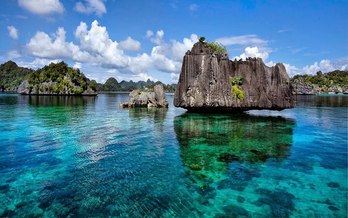 Explore Raja Ampat