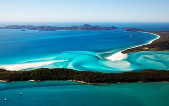Explore the phenomenal beauty of the Whitsunday Islands