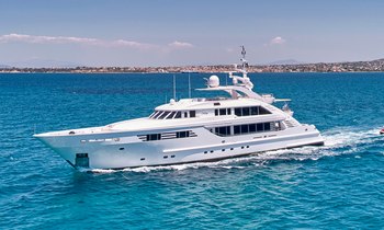 Charter Yacht OASIS Announces 10% Discount on Greece Yacht Charters for June 2026