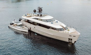 Sanlorenzo motor yacht SAL offers 10% off remaining August yacht charters in the West Mediterranean