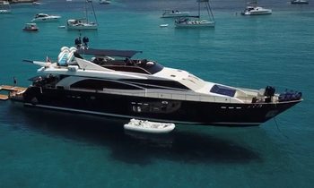 Couach Motor Yacht LADY AMANDA Reaches 100th Charter Milestone After Seven Years