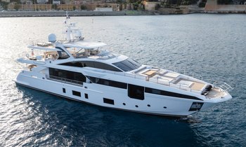 Azimut Superyacht MIKOH Makes Her Debut on the Mediterranean Yacht Charter Market