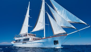 Corsario yacht charter Radez Motor/Sailer Yacht