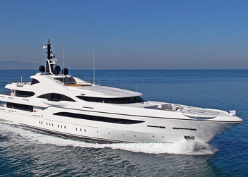 Quantum of Solace yacht for charter