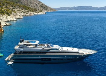 Noema yacht charter in Nafplion
