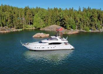 Xumi yacht charter in Finland